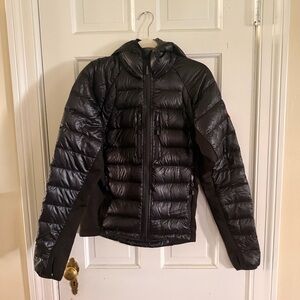 Canada Goose Hybridge Lite Jacket Hoody . Size Small